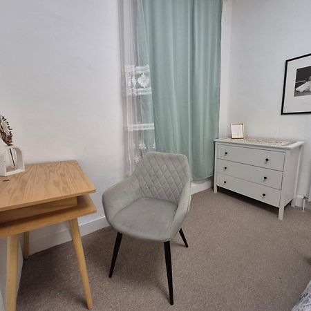 Stylish And Bright Flat In London N8 Turnpike Lane - Piccadilly Line Apartment Exterior photo