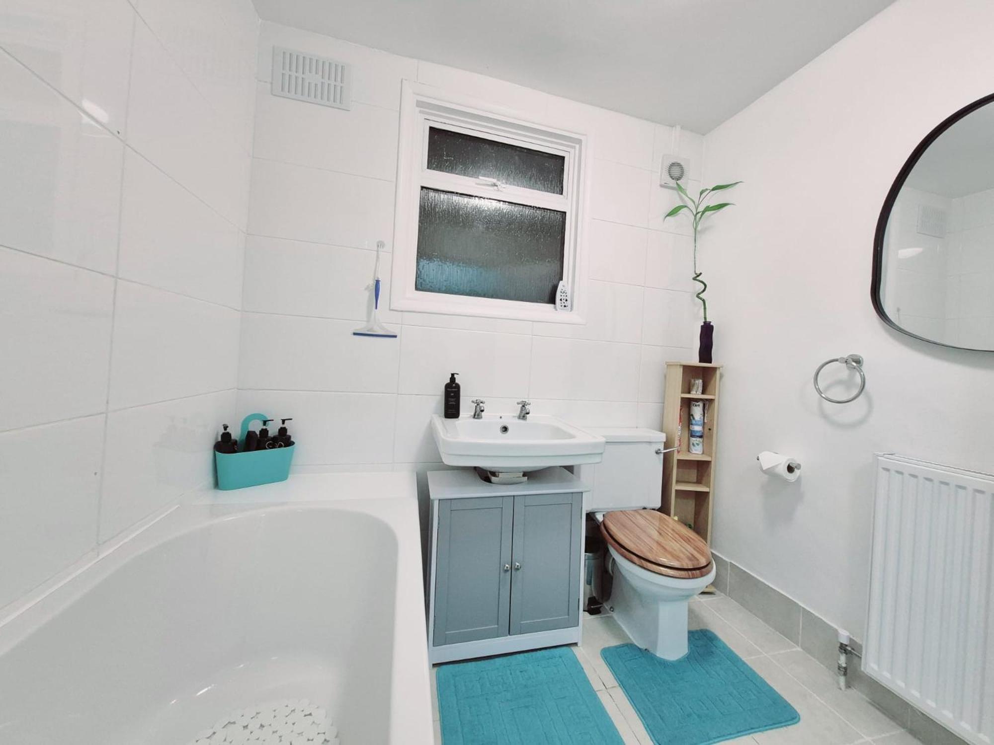 Stylish And Bright Flat In London N8 Turnpike Lane - Piccadilly Line Apartment Exterior photo
